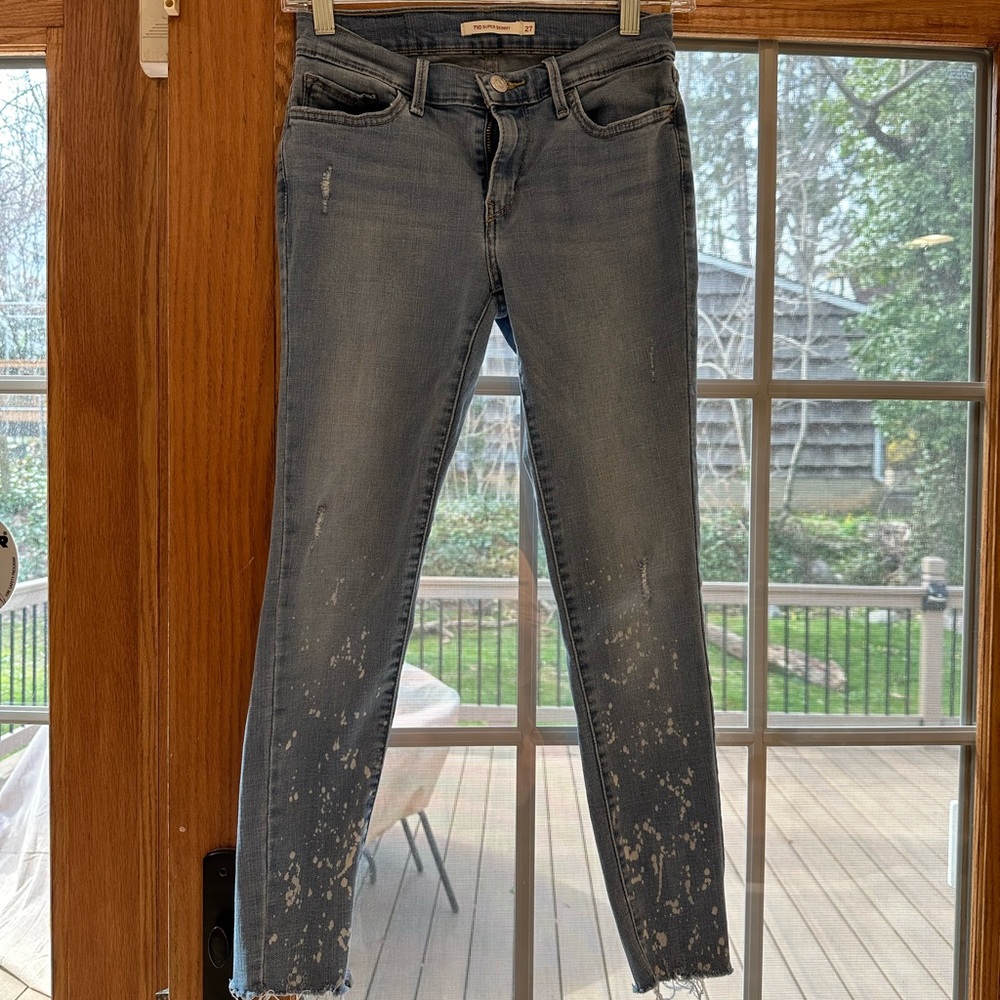 Levi’s 710 Super Skinny Jeans